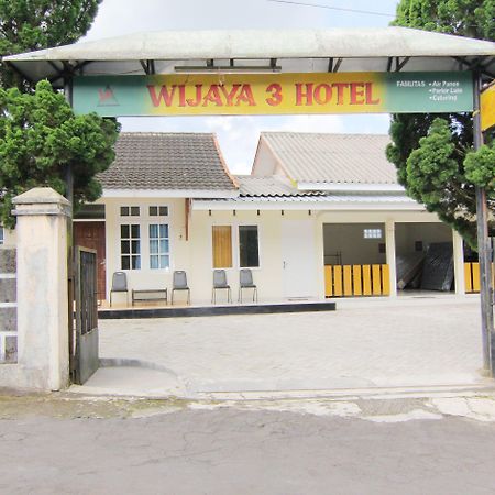 Hotel Wijaya 3 กาลีอูรัง ภายนอก รูปภาพ