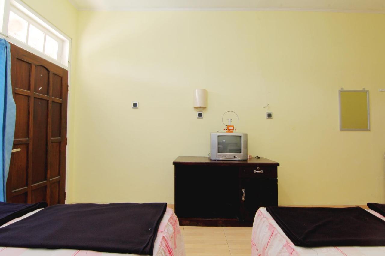 Hotel Wijaya 3 กาลีอูรัง ภายนอก รูปภาพ