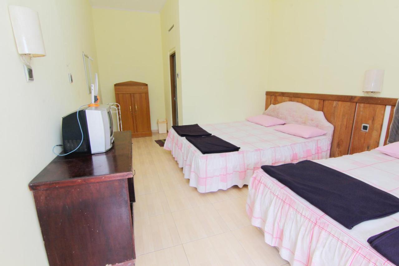 Hotel Wijaya 3 กาลีอูรัง ภายนอก รูปภาพ