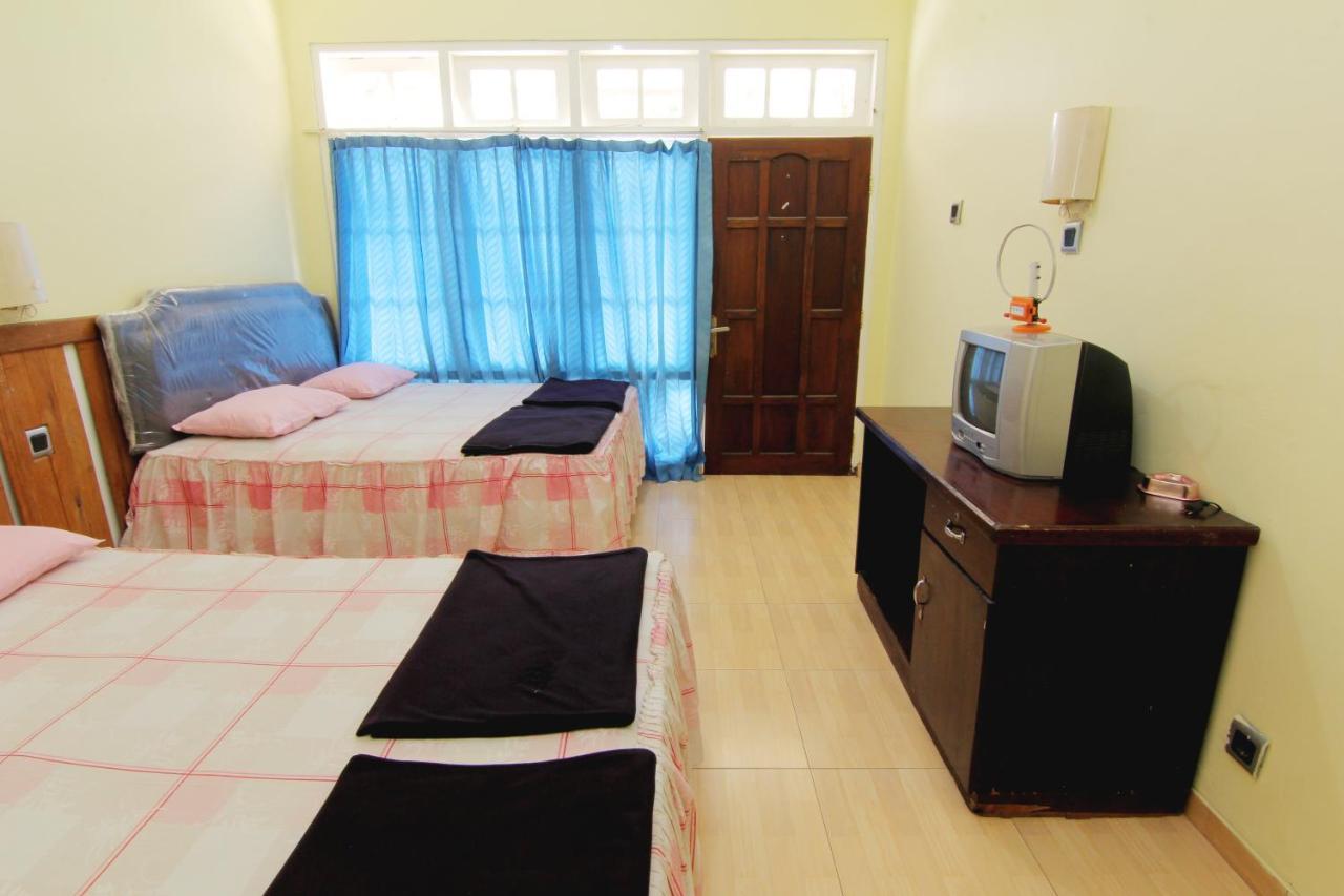 Hotel Wijaya 3 กาลีอูรัง ภายนอก รูปภาพ